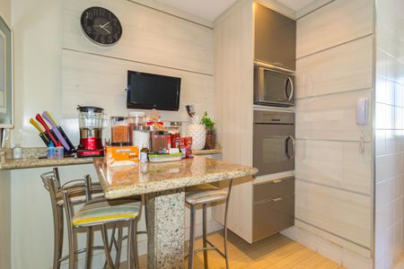 Apartamento à venda com 101m², 3 quartos e 2 vagasCozinha