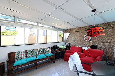 Apartamento à venda com 196m², 4 quartos e 2 vagasSalão de festas