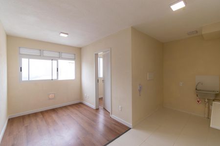 Sala de apartamento à venda com 2 quartos, 35m² em Fazenda da Juta, São Paulo