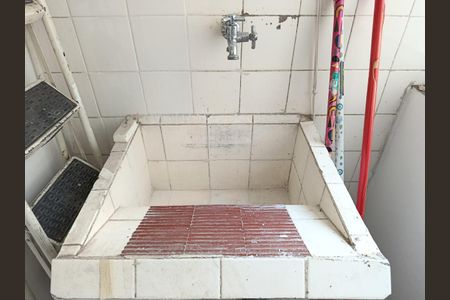 Apartamento à venda com 65m², 1 quarto e sem vagaÁrea de Serviço