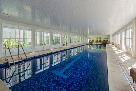 Apartamento à venda com 32m², 1 quarto e 1 vagaÁrea comum - Piscina