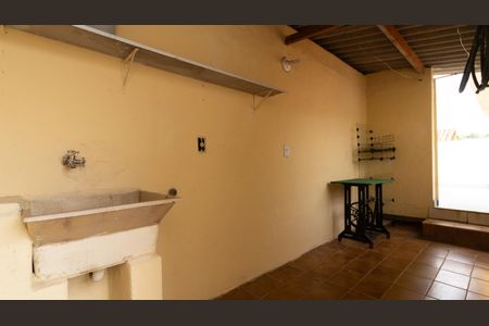 Casa para alugar com 200m², 3 quartos e 2 vagas Casa para alugar com 200m², 3 quartos e 2 vagasÁrea de Serviço 1