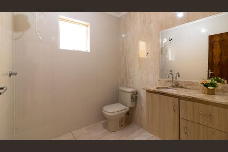 Casa para alugar com 200m², 3 quartos e 2 vagas Casa para alugar com 200m², 3 quartos e 2 vagasBanheiro 2