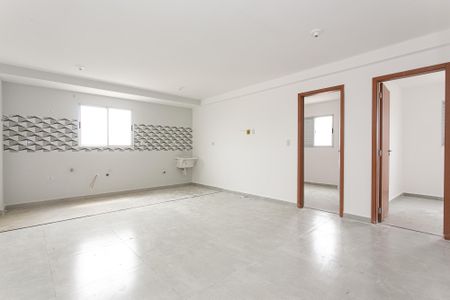 Sala/Cozinha de apartamento para alugar com 2 quartos, 48m² em Vila Esperança, São Paulo