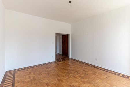 Apartamento à venda com 125m², 2 quartos e 1 vagaSala