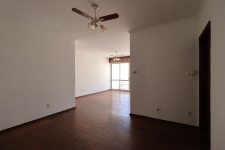 Apartamento para alugar com 134m², 4 quartos e 1 vagaSala
