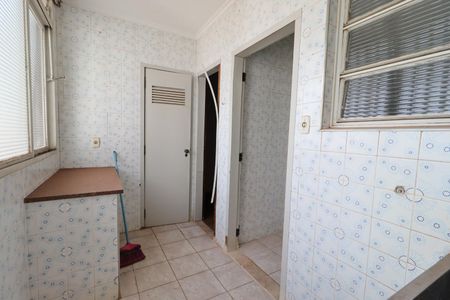 Apartamento para alugar com 134m², 4 quartos e 1 vagaÁrea de Serviço