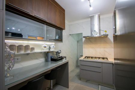 Apartamento à venda com 107m², 2 quartos e 2 vagas Apartamento à venda com 107m², 2 quartos e 2 vagasCozinha