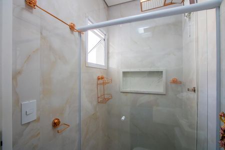 Apartamento à venda com 107m², 2 quartos e 2 vagas Apartamento à venda com 107m², 2 quartos e 2 vagasBanheiro da Suíte