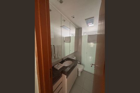 Apartamento à venda com 79m², 3 quartos e 2 vagas Apartamento à venda com 79m², 3 quartos e 2 vagasBanheiro da Suíte