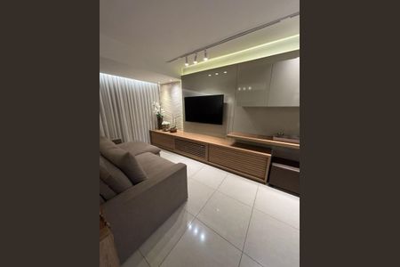 Sala de apartamento à venda com 3 quartos, 79m² em Santa Efigênia, Belo Horizonte