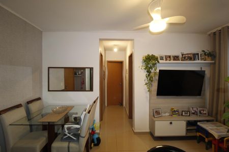 Sala de apartamento à venda com 2 quartos, 47m² em Parque Santa Fé, Porto Alegre