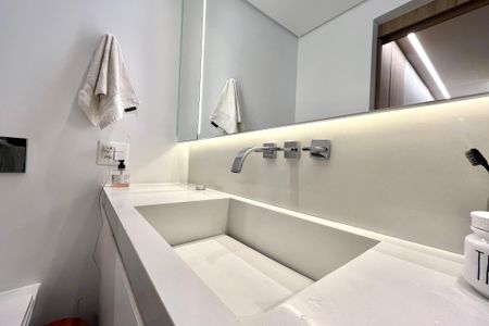 Apartamento à venda com 110m², 3 quartos e 3 vagasBanheiro da Suíte