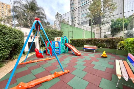 Apartamento à venda com 110m², 3 quartos e 3 vagasÁrea comum - Playground