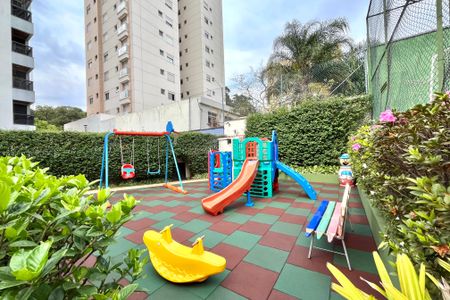 Apartamento à venda com 110m², 3 quartos e 3 vagasÁrea comum - Playground