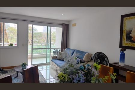 Apartamento à venda com 74m², 3 quartos e 1 vaga Apartamento à venda com 74m², 3 quartos e 1 vagaSala