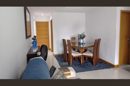 Apartamento à venda com 74m², 3 quartos e 1 vaga Apartamento à venda com 74m², 3 quartos e 1 vagaSala