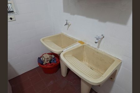 Casa à venda com 123m², 2 quartos e 1 vagaÁrea de Serviço