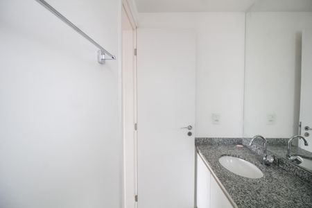 Apartamento à venda com 62m², 2 quartos e 2 vagasBanheiro da Suíte
