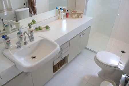 Apartamento à venda com 110m², 3 quartos e 2 vagasBanheiro da Suíte