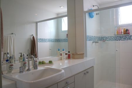 Apartamento à venda com 110m², 3 quartos e 2 vagasBanheiro da Suíte