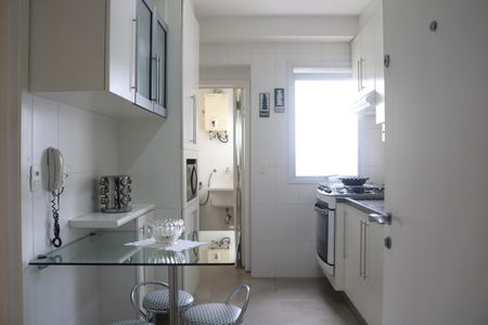 Apartamento à venda com 110m², 3 quartos e 2 vagasCozinha