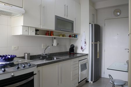 Apartamento à venda com 110m², 3 quartos e 2 vagasCozinha