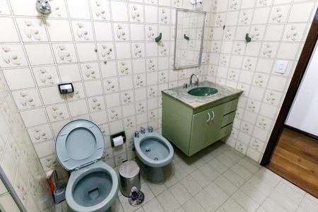 Casa à venda com 350m², 3 quartos e 4 vagasBanheiro