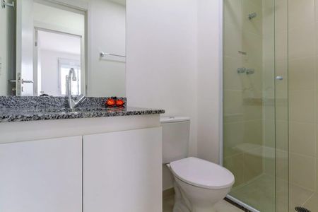 Apartamento à venda com 60m², 2 quartos e 2 vagas Apartamento à venda com 60m², 2 quartos e 2 vagasBanheiro