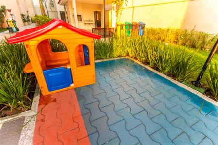 Apartamento para alugar com 33m², 2 quartos e sem vagaÁrea comum - Playground