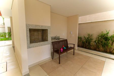 Apartamento para alugar com 33m², 2 quartos e sem vagaÁrea comum - Churrasqueira