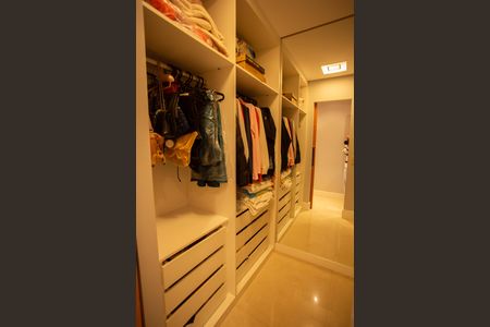 Apartamento para alugar com 110m², 2 quartos e 2 vagasQuarto