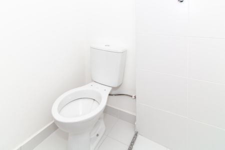 Apartamento para alugar com 34m², 2 quartos e sem vaga Apartamento para alugar com 34m², 2 quartos e sem vagaBanheiro