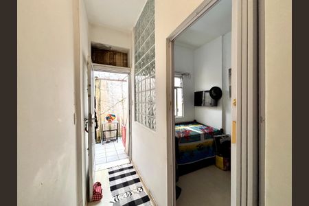 Corredor de apartamento à venda com 1 quarto, 40m² em Copacabana, Rio de Janeiro