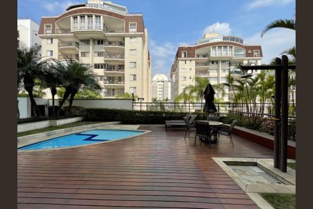 Apartamento à venda com 120m², 3 quartos e 3 vagasÁrea comum - Piscina