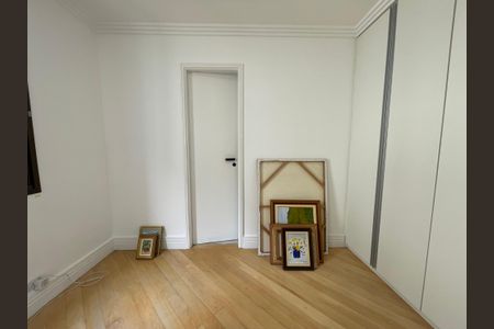 Apartamento à venda com 120m², 3 quartos e 3 vagasQuarto 3