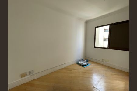 Apartamento à venda com 120m², 3 quartos e 3 vagasQuarto 2