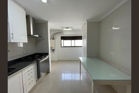 Apartamento à venda com 120m², 3 quartos e 3 vagasCozinha