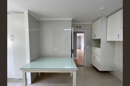 Apartamento à venda com 120m², 3 quartos e 3 vagasCozinha