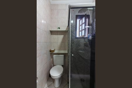 Casa à venda com 170m², 3 quartos e 2 vagas Casa à venda com 170m², 3 quartos e 2 vagasBanheiro