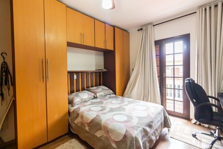 Casa à venda com 170m², 3 quartos e 2 vagas Casa à venda com 170m², 3 quartos e 2 vagasSuíte