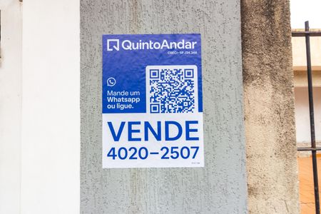Casa à venda com 170m², 3 quartos e 2 vagas Casa à venda com 170m², 3 quartos e 2 vagasPlaca