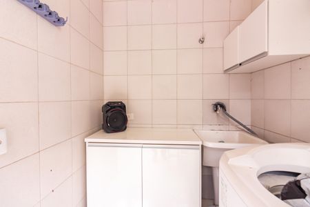 Casa à venda com 170m², 3 quartos e 2 vagas Casa à venda com 170m², 3 quartos e 2 vagasÁrea de Serviço