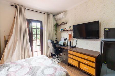 Casa à venda com 170m², 3 quartos e 2 vagas Casa à venda com 170m², 3 quartos e 2 vagasSuíte