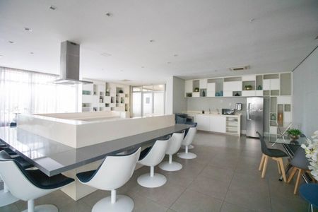 Apartamento à venda com 68m², 1 quarto e 2 vagas Apartamento à venda com 68m², 1 quarto e 2 vagasÁrea comum - Salão de festas Gourmet