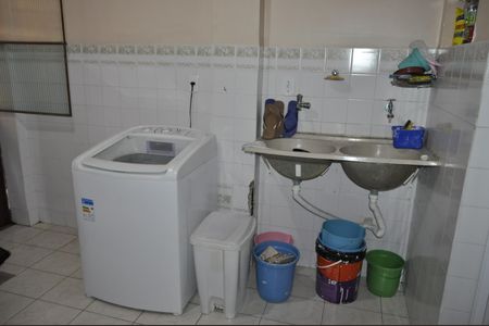 Apartamento à venda com 80m², 3 quartos e 1 vagaÁrea de Serviço