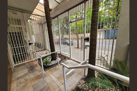 Apartamento para alugar com 80m², 2 quartos e 2 vagasFachada e portaria