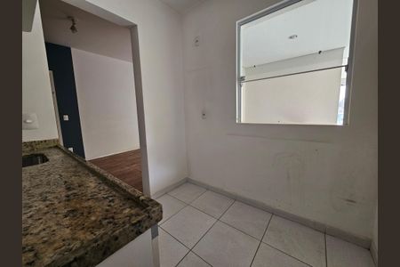 Apartamento para alugar com 80m², 2 quartos e 2 vagasCozinha