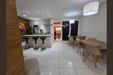 Apartamento para alugar com 80m², 2 quartos e 2 vagasÁrea comum - Salão de festas