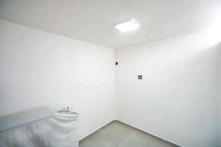 Casa à venda com 450m², 6 quartos e 4 vagasCasa 2 - Quarto de Serviço